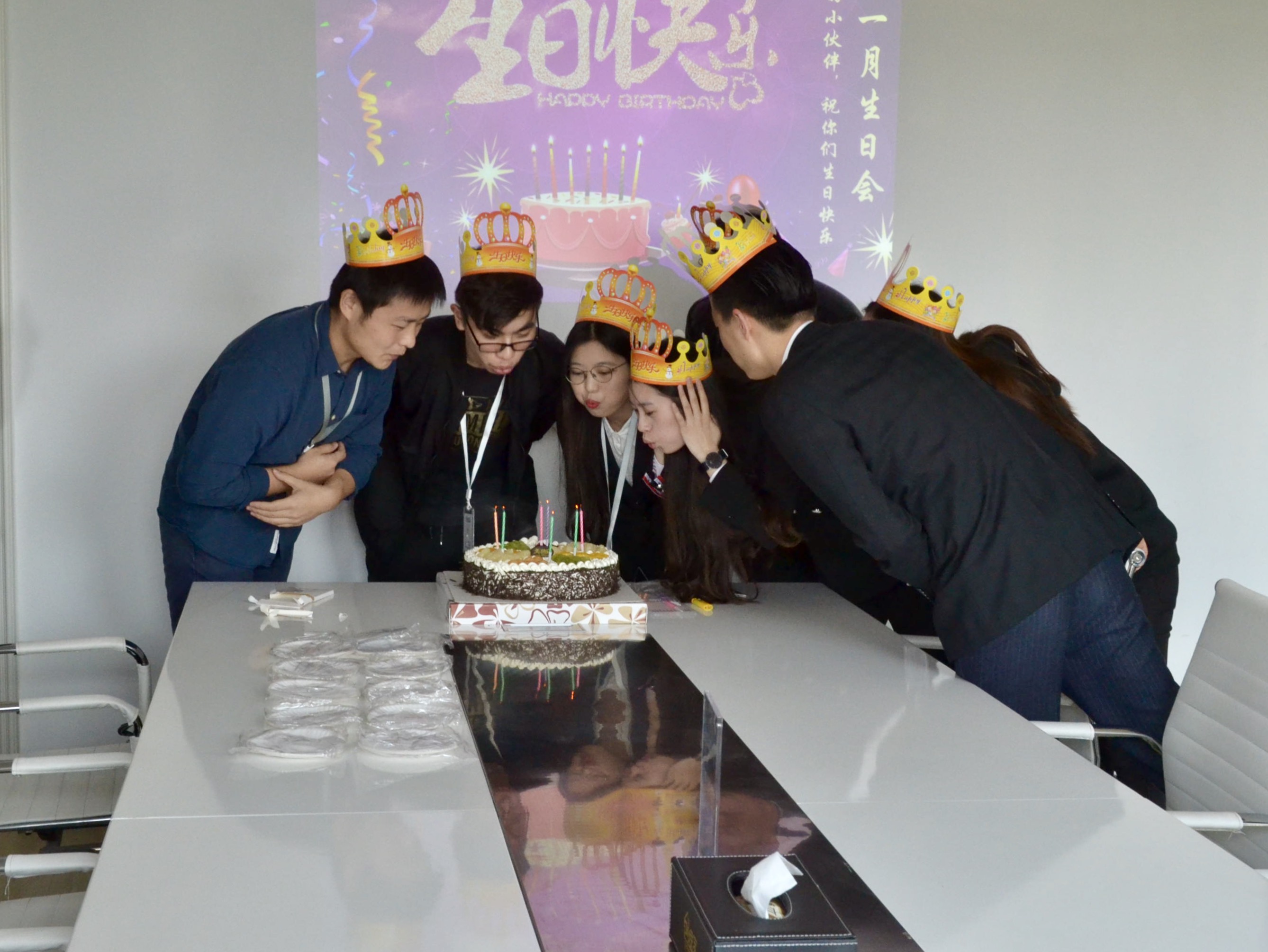 【11月生日會】壽星們希望各位小伙伴照顧好自己的身體哦！