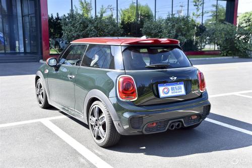 30萬買的MINI竟甲醛超標異味重! 30萬買的MINI竟甲醛超標異味重!