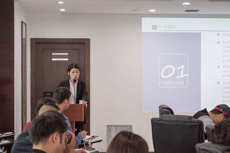 中國(guó)室內(nèi)裝飾協(xié)會(huì)室內(nèi)環(huán)境凈化治理專(zhuān)業(yè)委員會(huì)浙江中心除醛技術(shù)交流峰會(huì)圓滿(mǎn)結(jié)束！