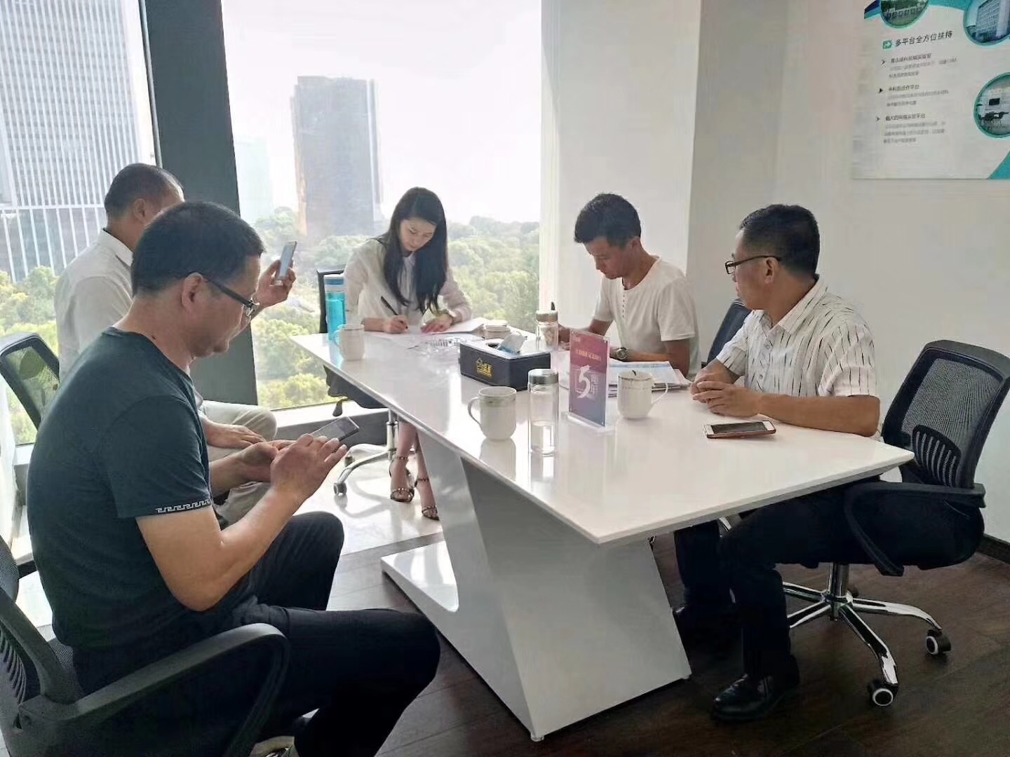 熱烈祝賀鞠總團(tuán)隊簽約創(chuàng)綠家日照市區(qū)級代理！