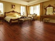 板材中的甲醛含量如何看,教你選一款健康環(huán)保又適合的地板!