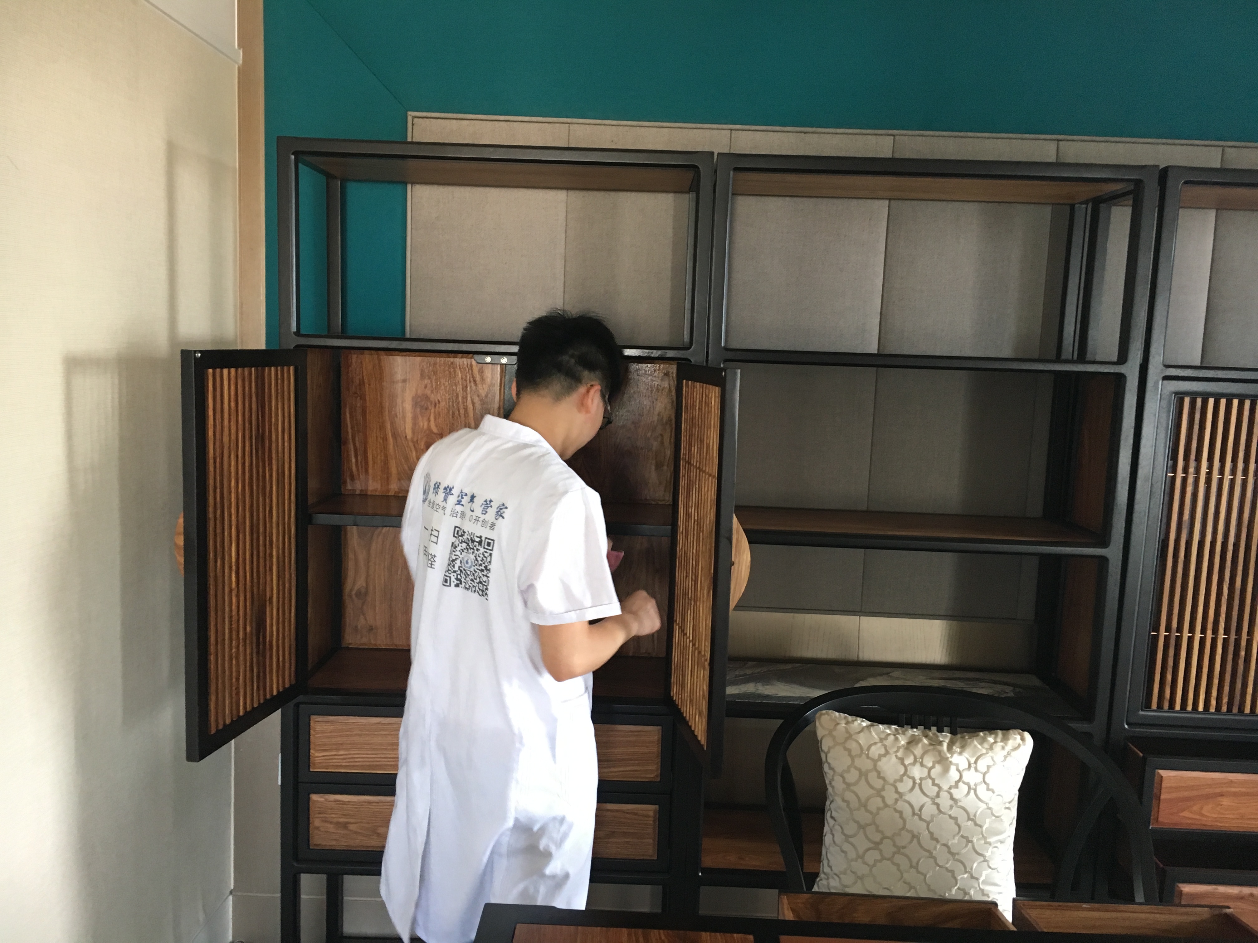 不懂得裝修后除甲醛讓書桌超標，引起孩子厭學！